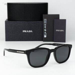 Prada Women Sunglasses Black Grey Square PRA21S 16K08Z NEW AUTHENTIC